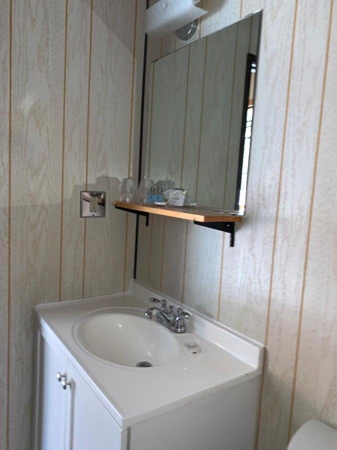 Green View Motel And Rv Park Greenwood Екстер'єр фото