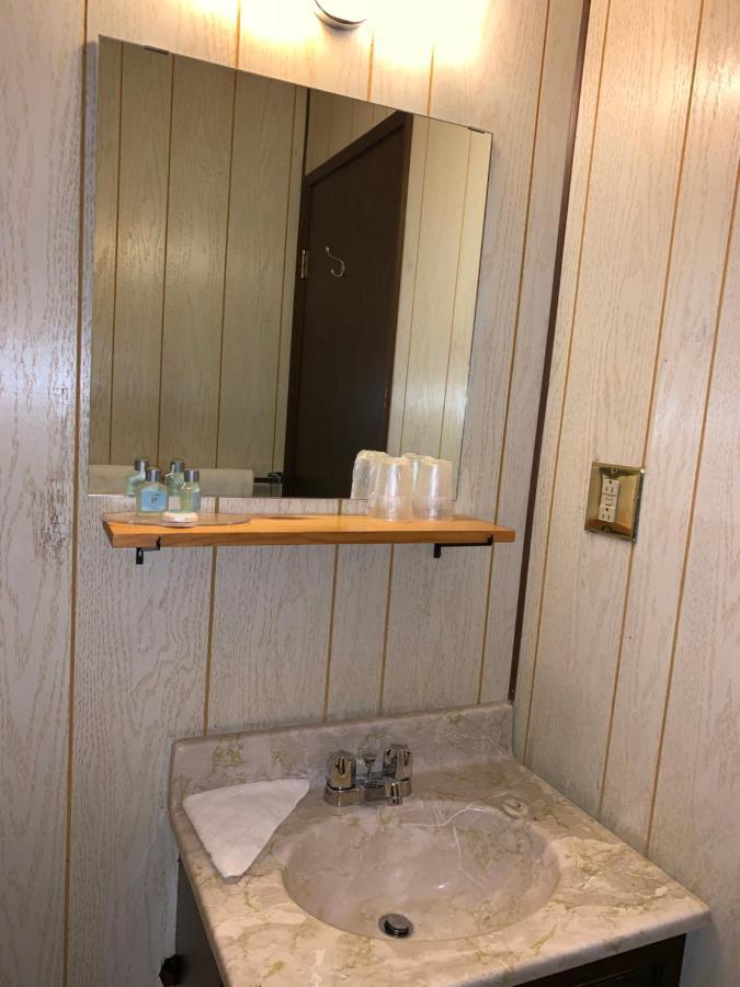 Green View Motel And Rv Park Greenwood Екстер'єр фото
